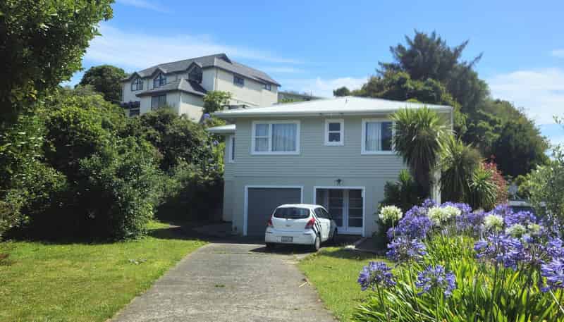 10 Redwood Avenue, Tawa