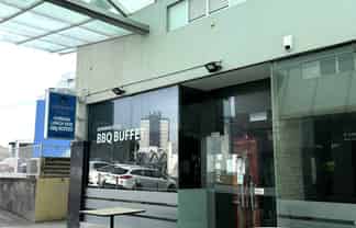 PRIME OPPORTUNITY - HEART OF HURSTMERE ROAD!
