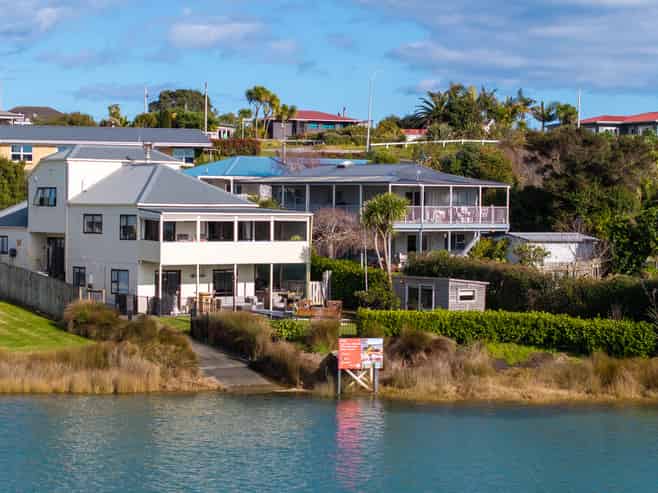 48 Wainui Road, Raglan