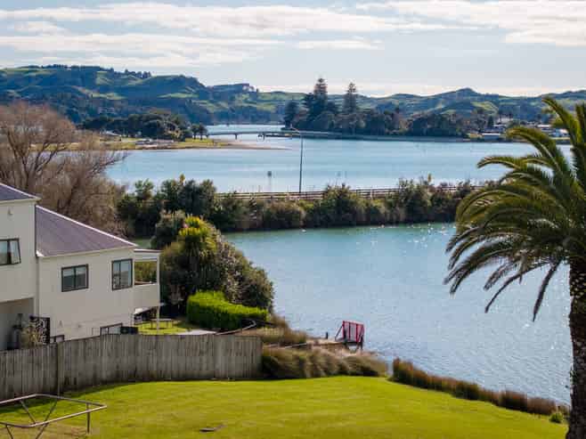 48 Wainui Road, Raglan