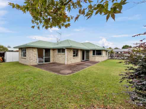 12 Greenough Place, Rototuna