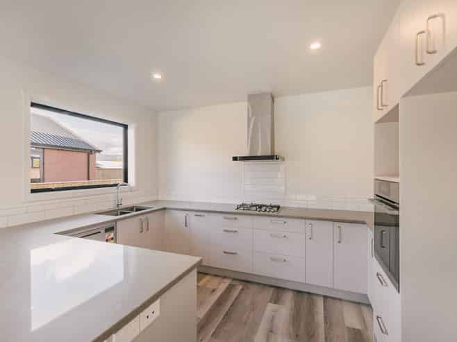 3 Cypress Way , Levin
