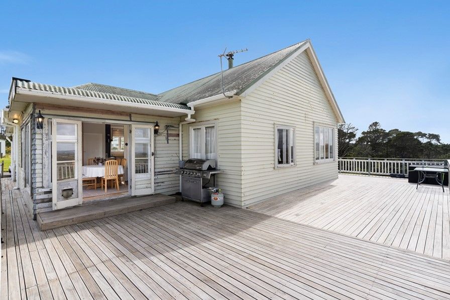 A Little House with Big Views! - Vista 3