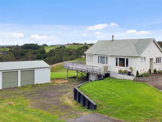 733B Ridge Road, Riverhead