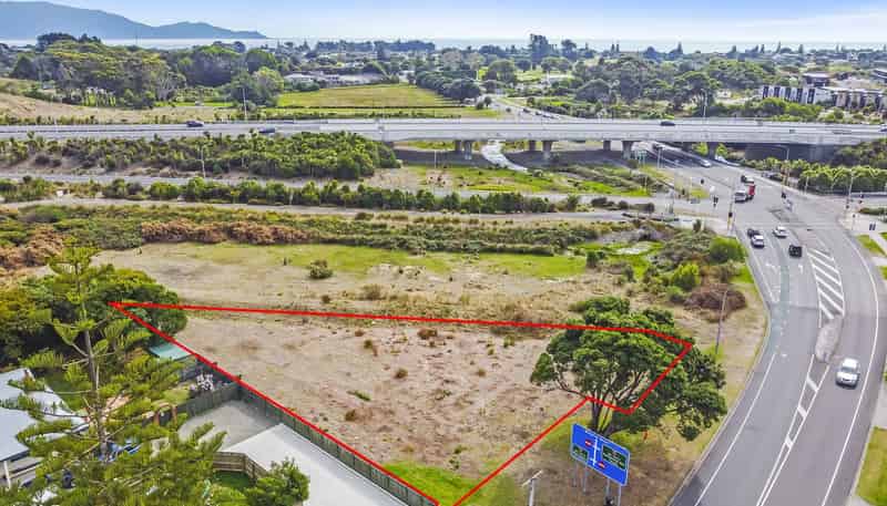 160-162 Te Moana Road, Waikanae