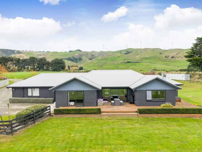 52 Centre Road, Aokautere