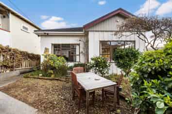 192 Melbourne Road, Island Bay