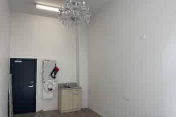 20sqm retail unit for sale  – Queens Residence