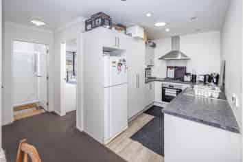 3/193 Massey Street, Frankton