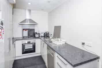 3/193 Massey Street, Frankton