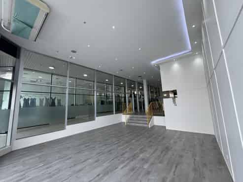 Cafe or light refreshment leasing opportunity