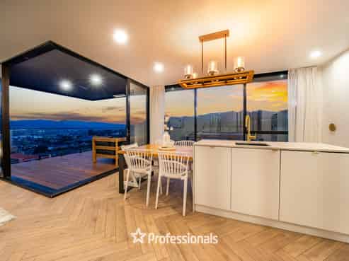 37 Percy Kinsman Crescent, Riverstone Terraces
