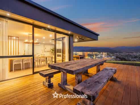 37 Percy Kinsman Crescent, Riverstone Terraces