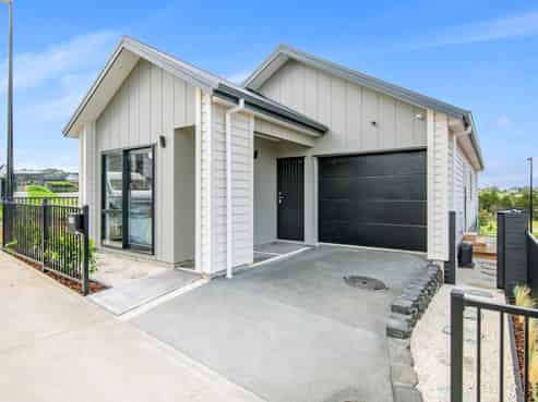 8 Rongoa Crescent, Warkworth