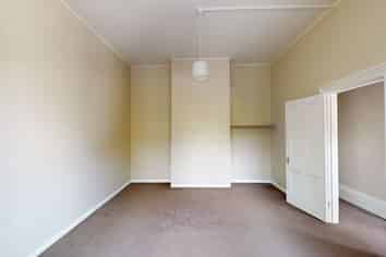 Lower/39 Grove Road, Kelburn