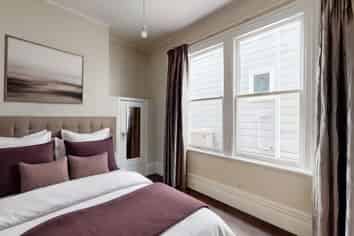 Lower/39 Grove Road, Kelburn