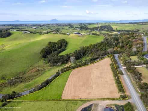 Lot 18 & 5 Sail Rock Road, Ruakaka