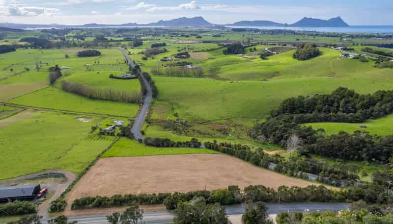 Lot 18 & 5 Sail Rock Road, Ruakaka