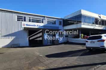 High Stud Warehouse On Ellerslie/Greenlane Border