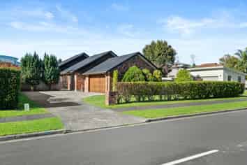 49 Intrepid Crescent, Beachlands