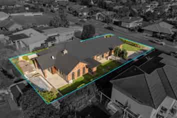 49 Intrepid Crescent, Beachlands