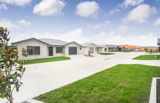 Villa 11 10 Bowen Street, Feilding