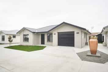 Villa 11 10 Bowen Street, Feilding