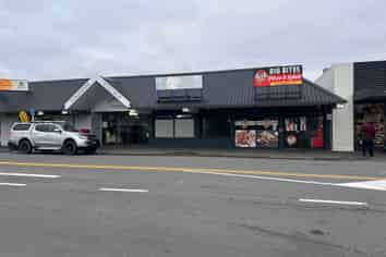 High Profile Retail of 92m2* - Edgeware