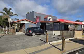Angelo's Pizza Chicken Burger Bar, Waihi Beach