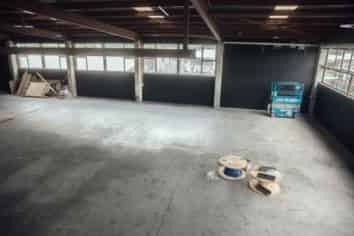 Workshop with Internal Yard 