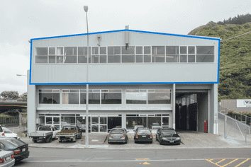 Workshop with Internal Yard 