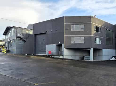 CBRE | Great Value Rosebank Warehouse