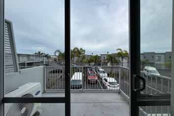 21/15 Bishop Lenihan Place, East Tamaki