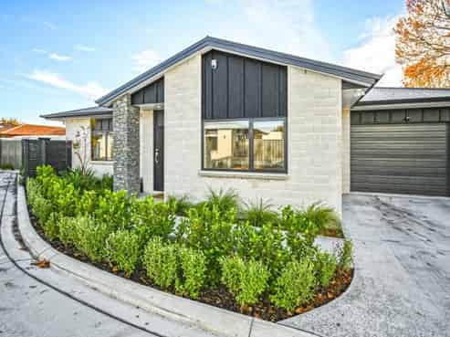 4 McCarthy Way, Mahora