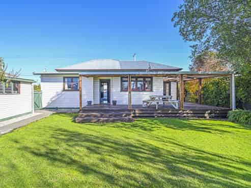 615 Williams Street, Mahora