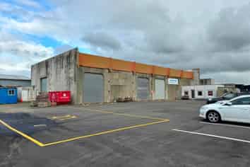 670sqm Palmerston North Warehouse For Lease 