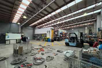 670sqm Palmerston North Warehouse For Lease 