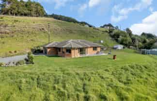 45 Mountain View Road, Hikurangi