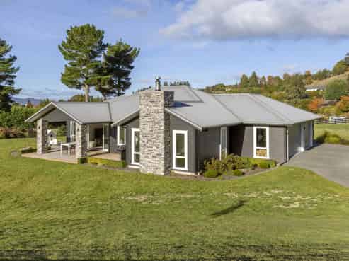 7 Lochinvar Lane, Acacia Bay