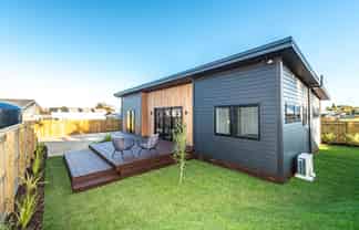 99 Devon Road, Springvale