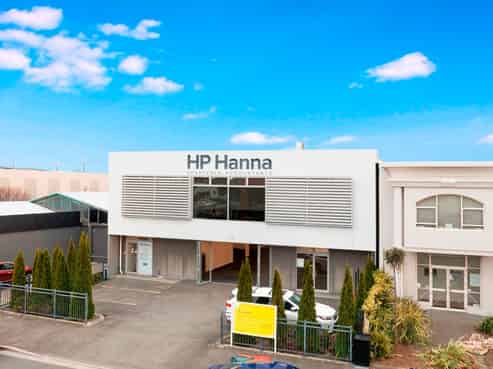 Retail/Office Adjacent to Tower Junction