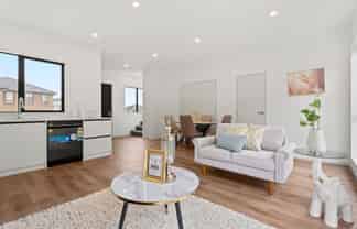 24/293 Flat Bush School Road, Flat Bush