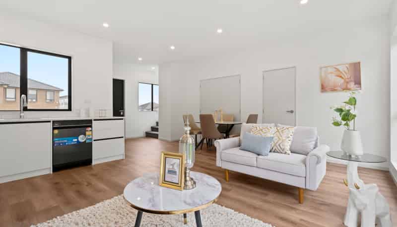 24/293 Flat Bush School Road, Flat Bush