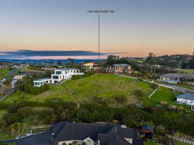 768 Redoubt Road, Flat Bush