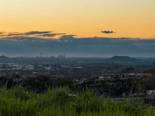  768 Redoubt Road, Flat Bush