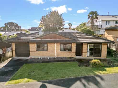 2/101 Wallace Road, Mangere Bridge