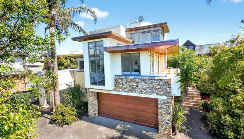 71A Cliff Road, Torbay