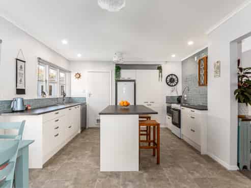 106 Hine Road, Wainuiomata