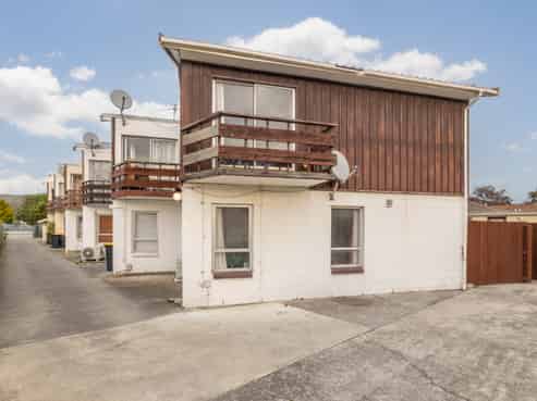6/8 Lane Street, Woolston