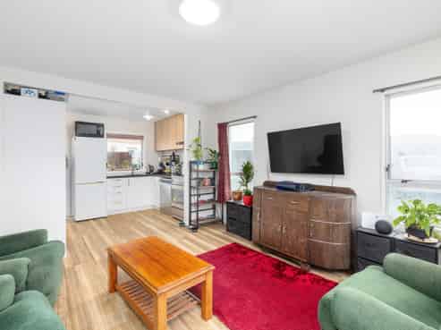 6/8 Lane Street, Woolston